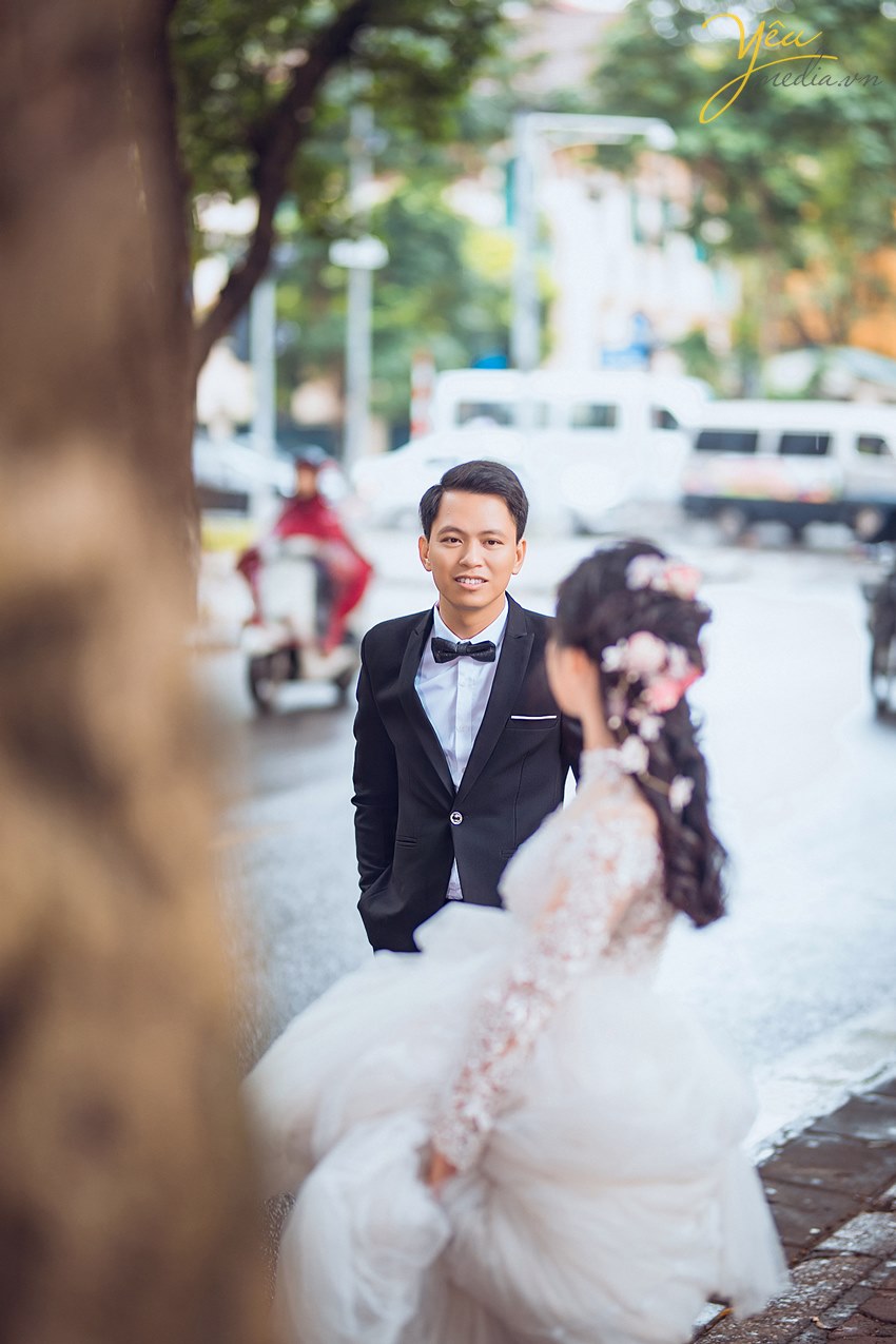 chụp ảnh cưới trên các con phố hà nội