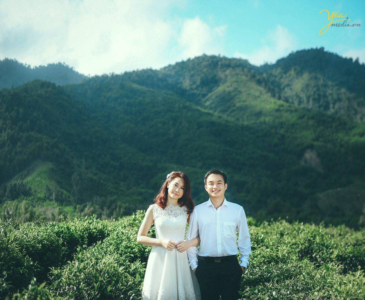 chụp ảnh cưới ở đồi chè
