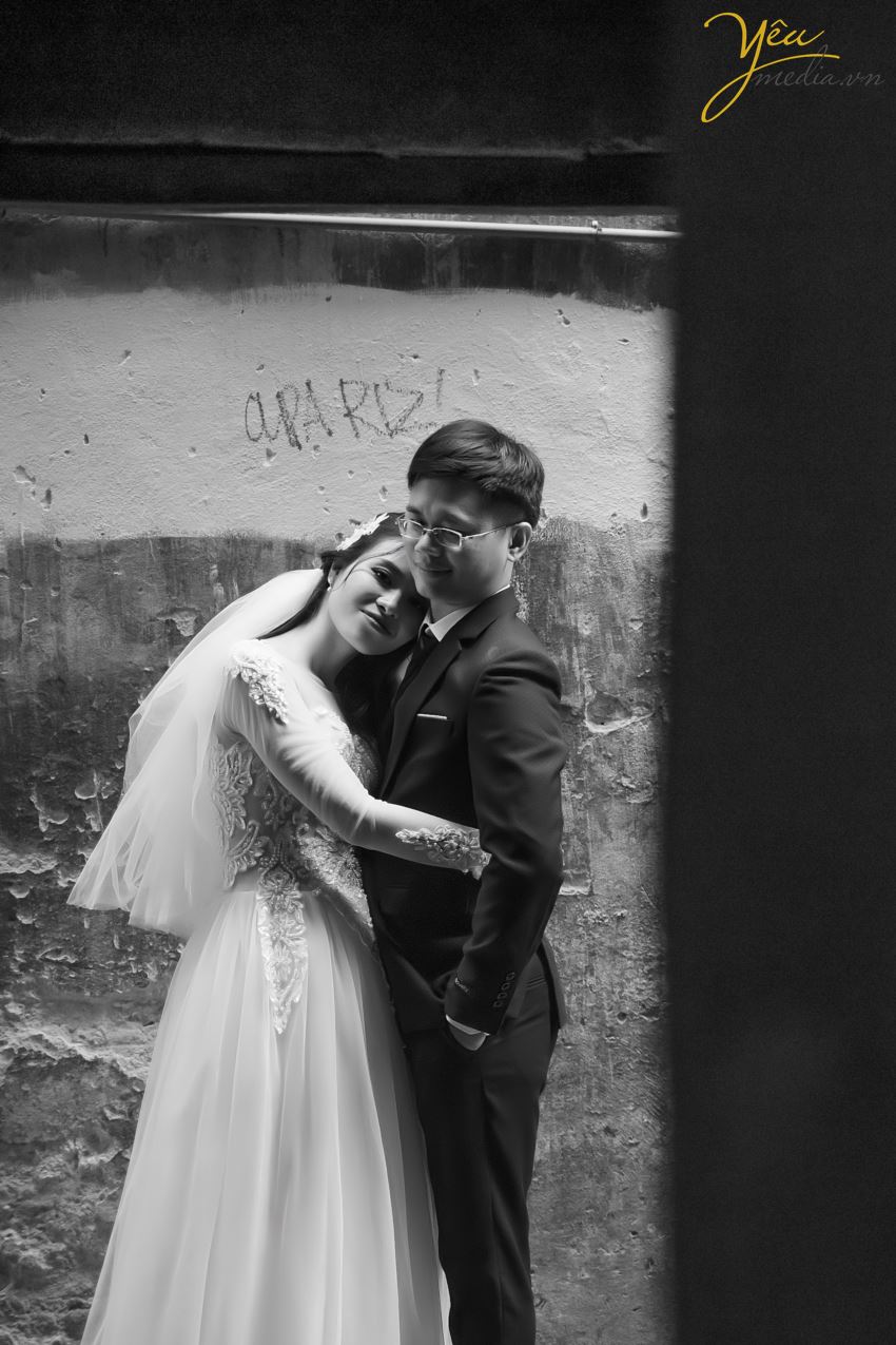 Nếu không có thời gian, chi phí đầu tư cho ảnh cưới thì bạn nên chọn những địa điểm chụp ảnh cưới đẹp ở Hà Nội và miễn phí như thế này.