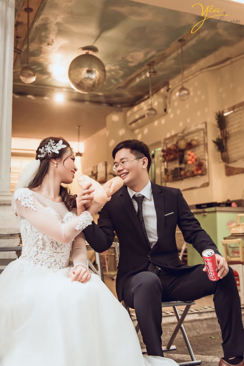 Nếu không có thời gian, chi phí đầu tư cho ảnh cưới thì bạn nên chọn những địa điểm chụp ảnh cưới đẹp ở Hà Nội và miễn phí như thế này.