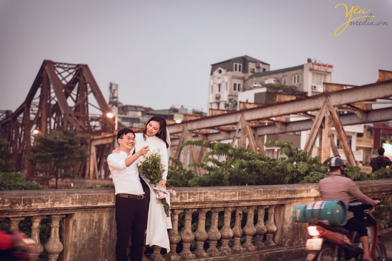 Nếu không có thời gian, chi phí đầu tư cho ảnh cưới thì bạn nên chọn những địa điểm chụp ảnh cưới đẹp ở Hà Nội và miễn phí như thế này.