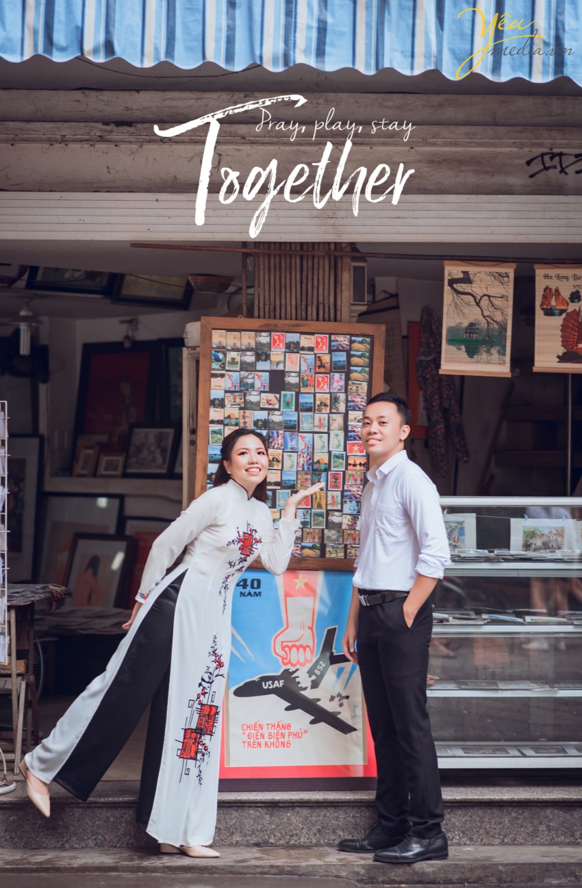 Nếu hai bạn còn phân vân chưa biết chọn nơi nào làm khung cảnh cho album ảnh cưới sắp tới của mình, Yêu Media sẽ rất vui lòng mang đến cho bạn một bộ ảnh cưới đẹp say đắm, mê hoặc lòng người tại địa điểm cầu Long Biên và những địa điểm khác. Nơi không chỉ là khung cảnh làm nền cho bộ ảnh cưới của hai bạn, mà là minh chứng cho tình yêu bất diệt của hai bạn.