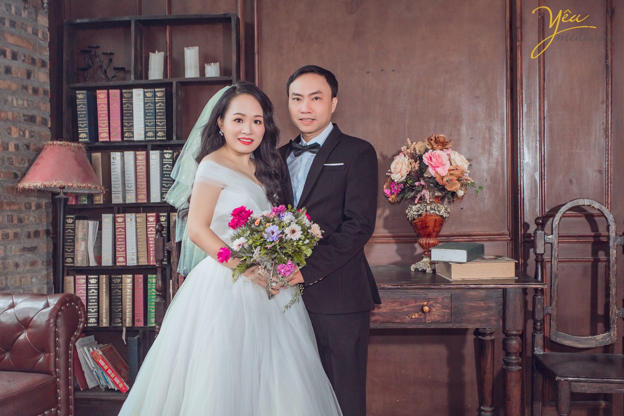 ảnh cưới chụp trong phim trường có gì đẹp