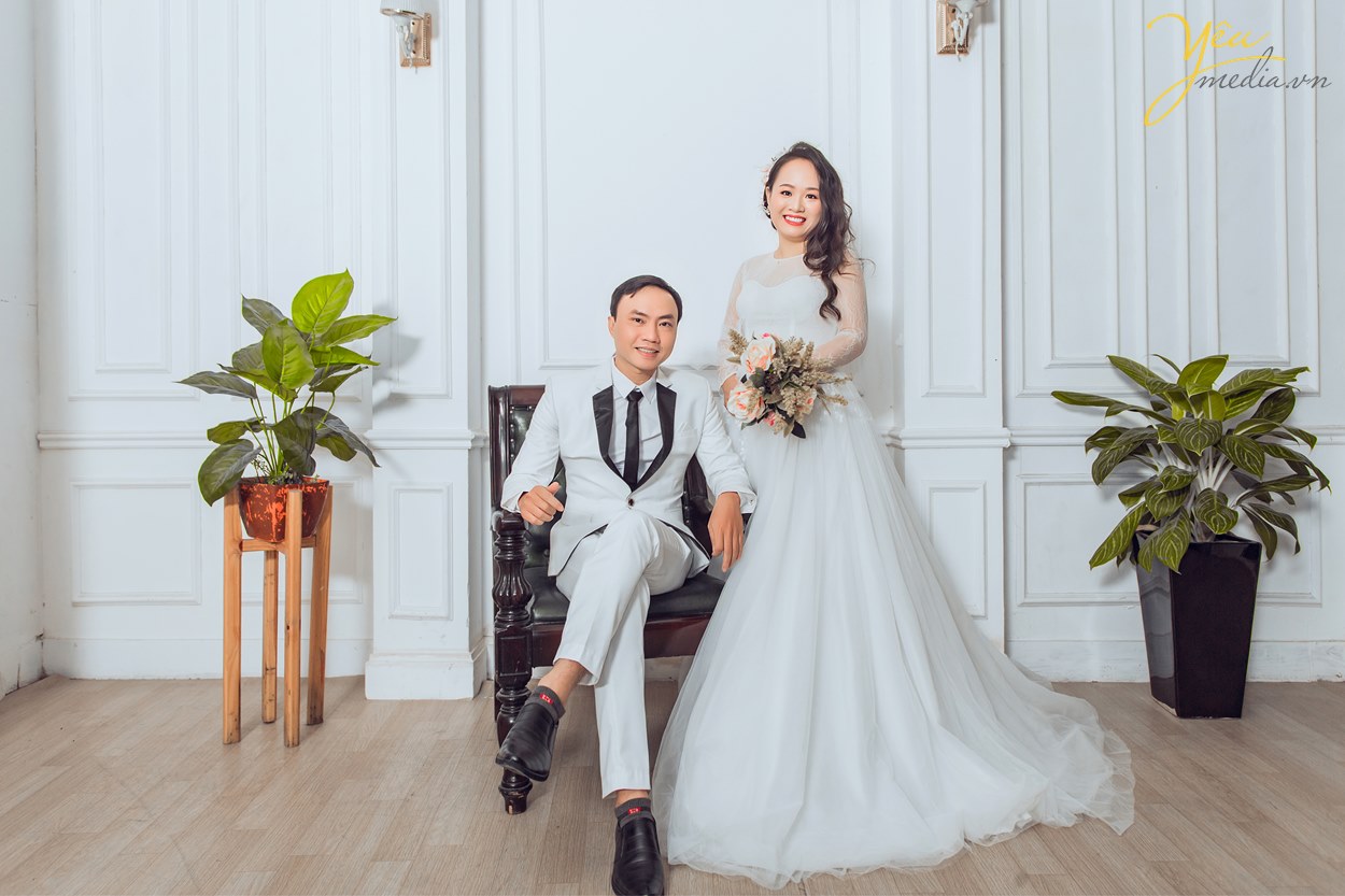 ảnh cưới chụp ở phim trường indoor giá bao nhiêu