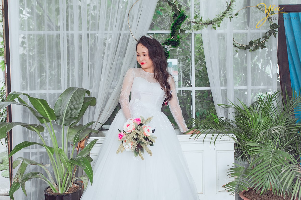 tư vấn gói chụp cưới trong phim trường rosa