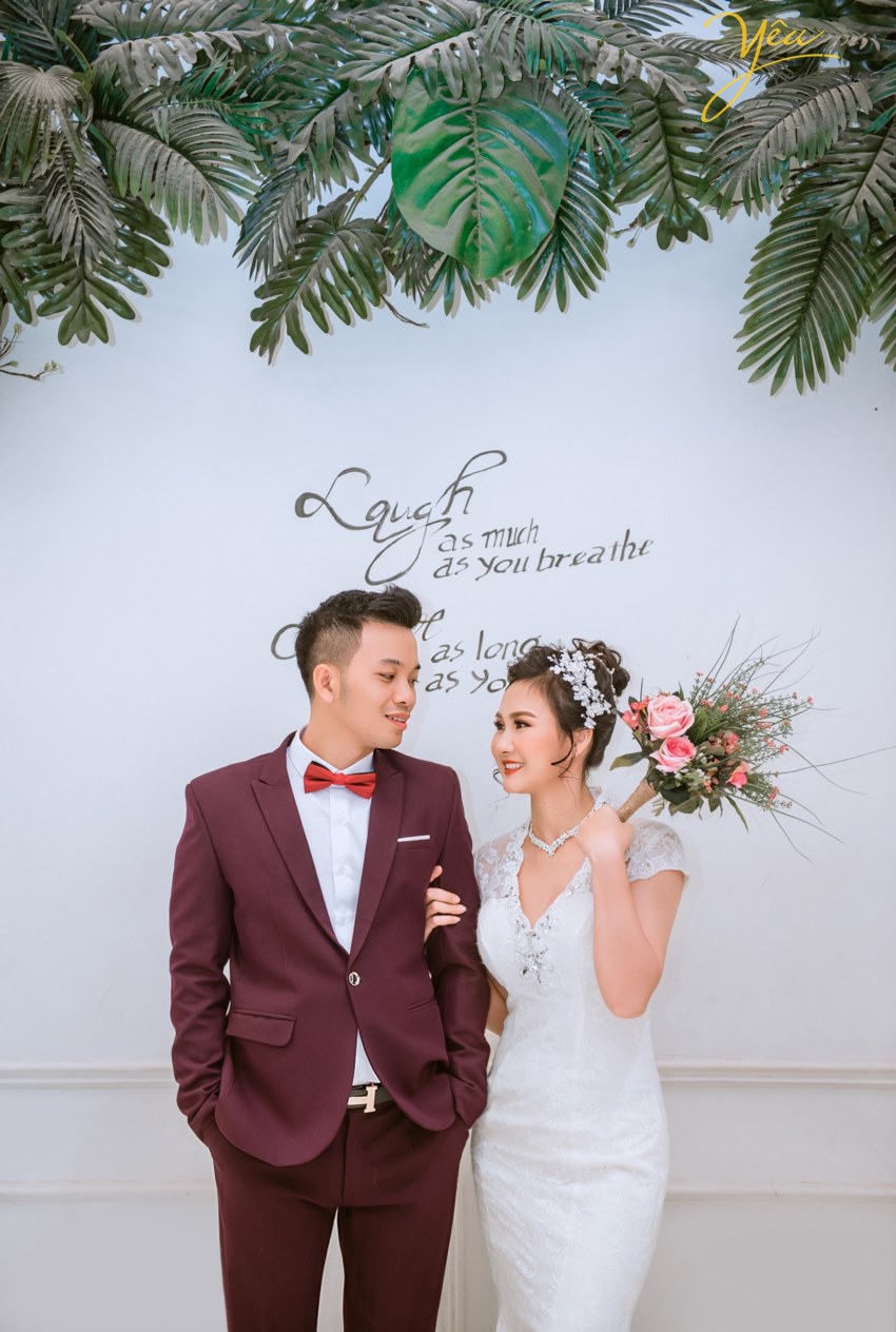 Chụp ảnh cưới đẹp ở Thảo nguyên hoa Hà Nội ở thạch bàn, long biên, ekip chụp hình đẹp nhất