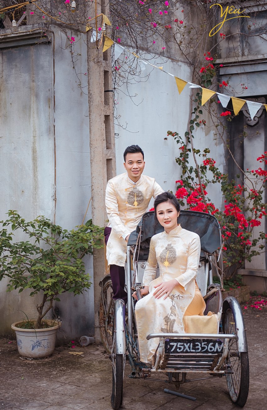 Chụp ảnh cưới đẹp ở Thảo nguyên hoa Hà Nội ở thạch bàn, long biên, ekip chụp hình đẹp nhất