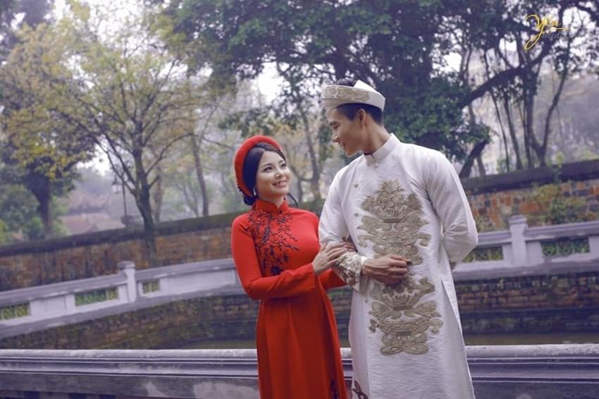 chụp ảnh cưới tại Văn Miếu