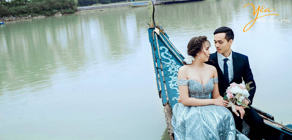 chụp ảnh cưới tại Smiley Ville