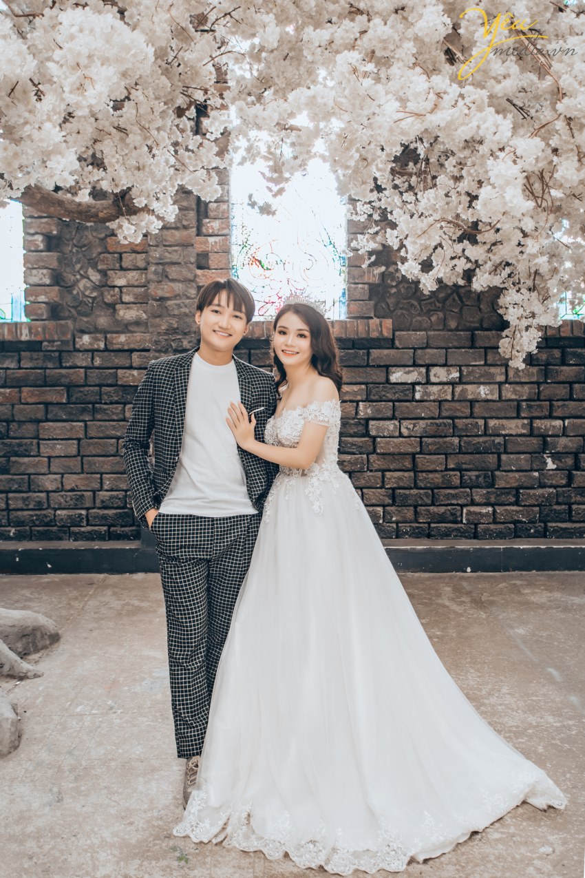 Album chụp ảnh cưới đẹp phong cách Hàn Quốc. Album chụp ảnh cưới đẹp theo phong cách Hàn Quốc 1 · Album chụp ảnh cưới đẹp theo ...