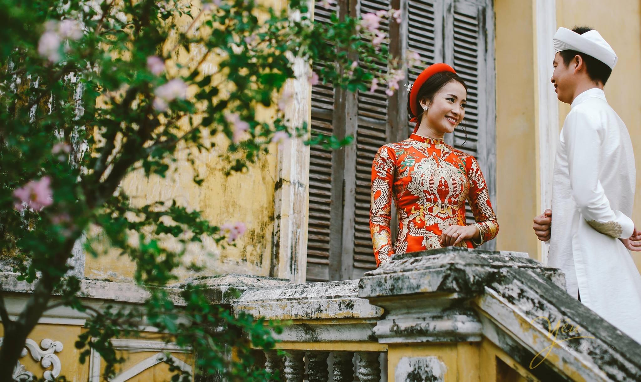 ảnh cưới cổ truyền cô dâu chú rể mặc áo dài truyền thống