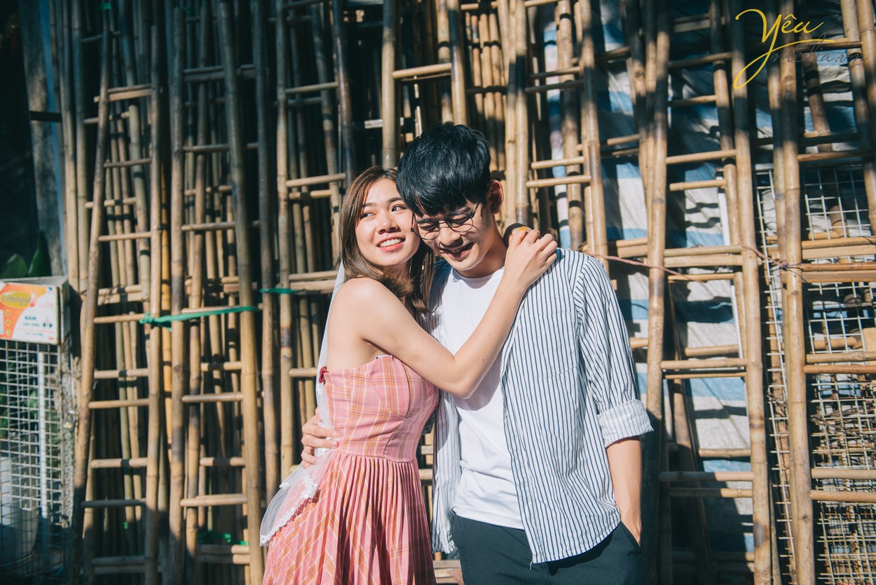 chụp ảnh cưới phong cách tự nhiên trong phố cổ hà nội