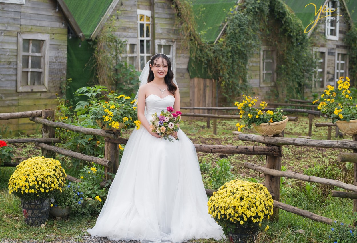 CHỤP ẢNH CƯỚI THEO PHONG CÁCH ĐƯỜNG PHỐ ẤN TƯỢNG – STREET STYLE kết hợp phim trường đẹp ở hà nội nên lựa chọn địa điểm nào