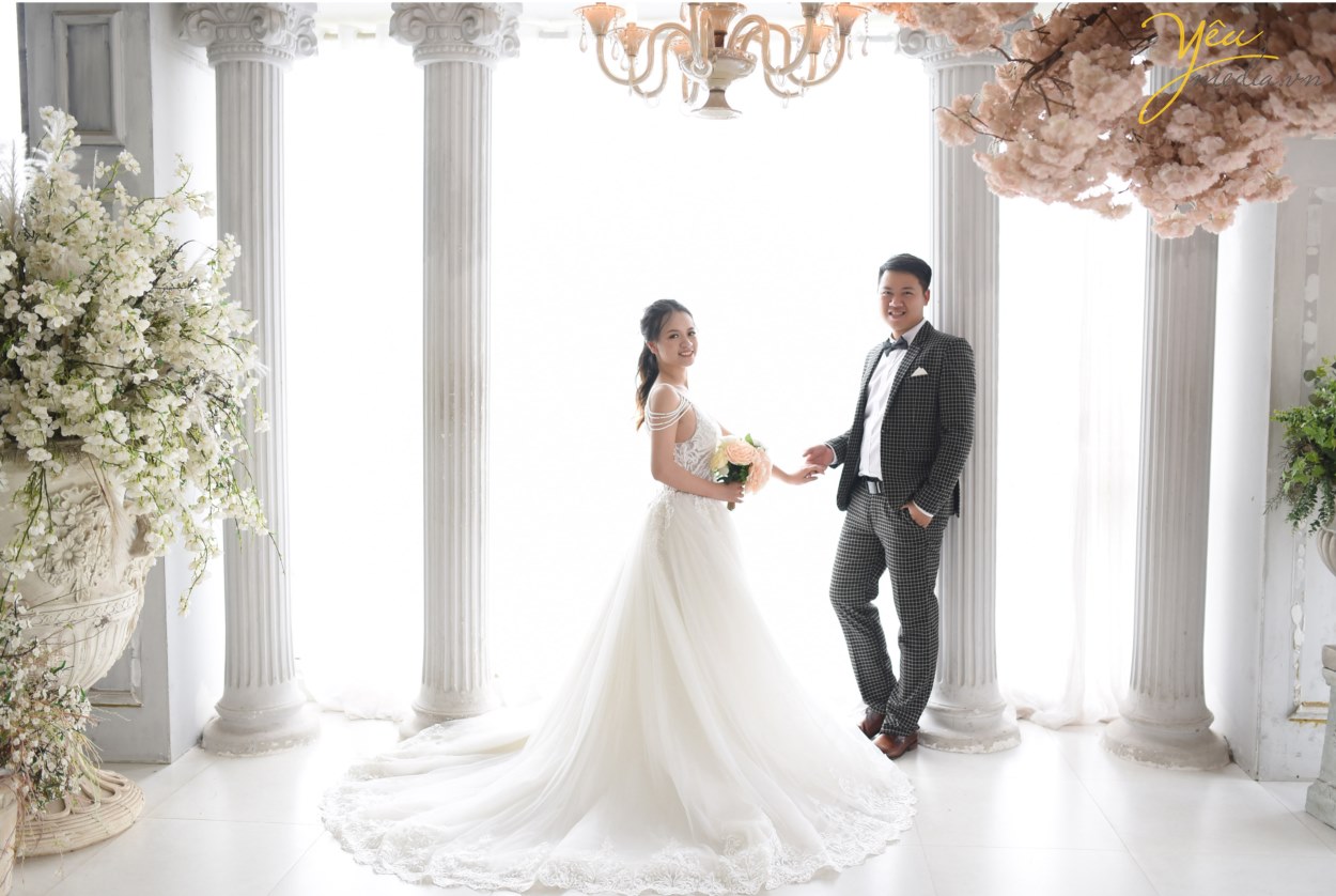 CHỤP ẢNH CƯỚI THEO PHONG CÁCH ĐƯỜNG PHỐ ẤN TƯỢNG – STREET STYLE kết hợp phim trường đẹp ở hà nội nên lựa chọn địa điểm nào