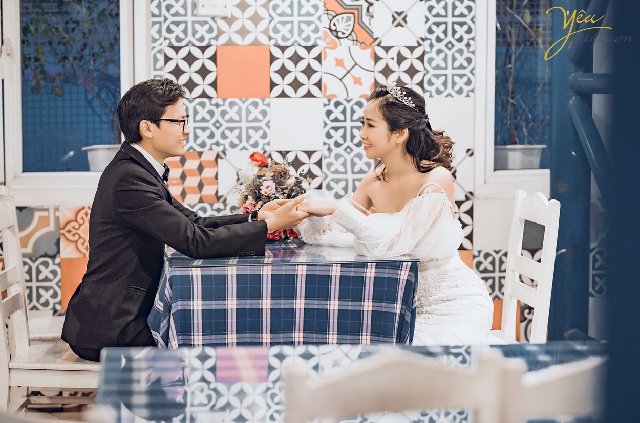 chụp ảnh cưới ở cafe santorini vibes hồ tây