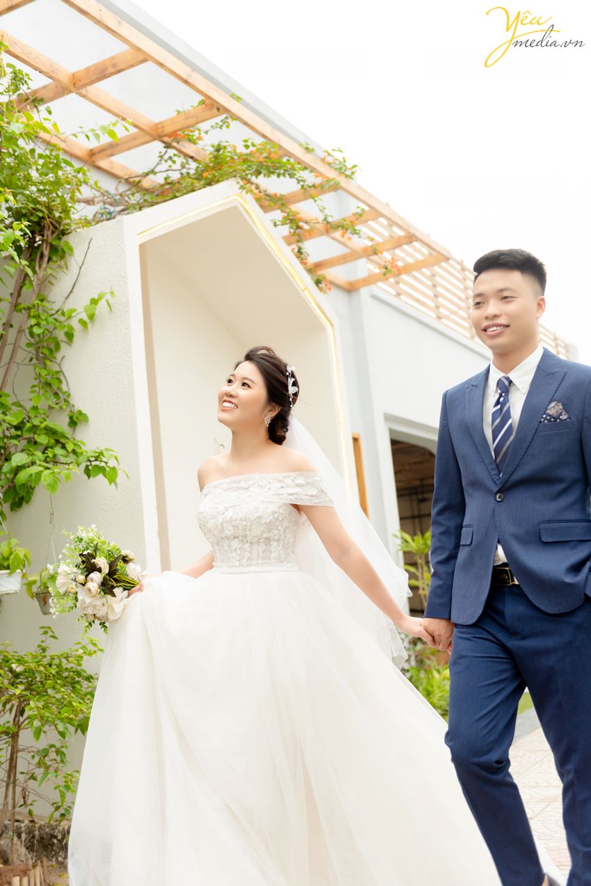 Phong cách ảnh cưới nhẹ nhàng sang trọng trong studio Rosa Hà Nội đẹp nhất Yêu Media
