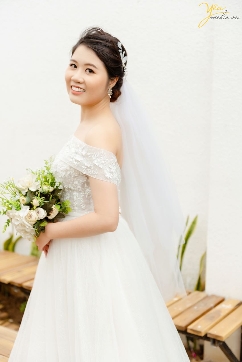 Phong cách ảnh cưới nhẹ nhàng sang trọng trong studio Rosa Hà Nội đẹp nhất Yêu Media