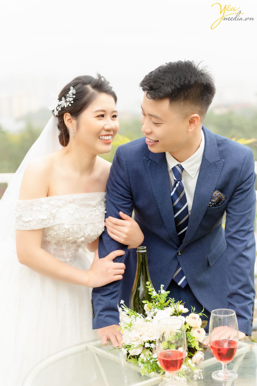 Phong cách ảnh cưới nhẹ nhàng sang trọng trong studio Rosa Hà Nội đẹp nhất Yêu Media