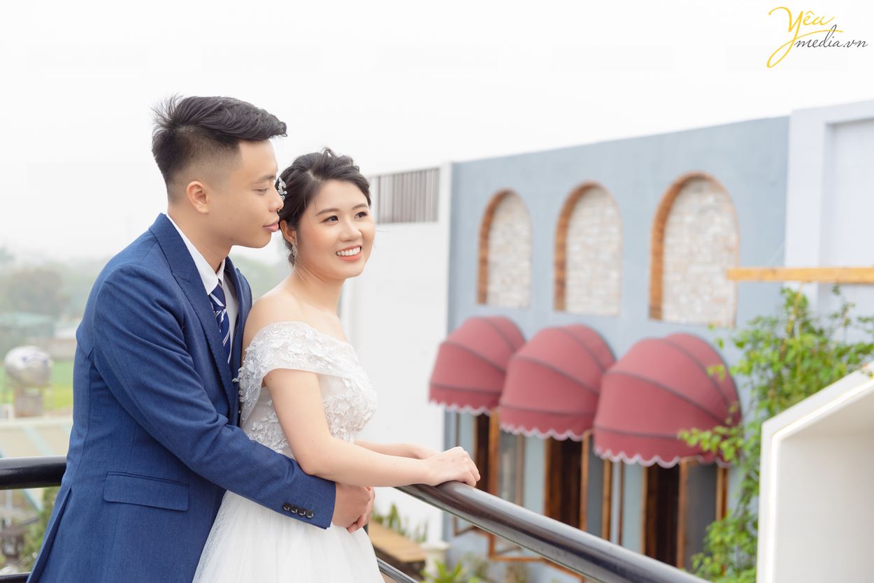 Phong cách ảnh cưới nhẹ nhàng sang trọng trong studio Rosa Hà Nội đẹp nhất Yêu Media