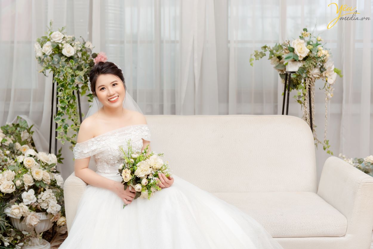Phong cách ảnh cưới nhẹ nhàng sang trọng trong studio Rosa Hà Nội đẹp nhất Yêu Media