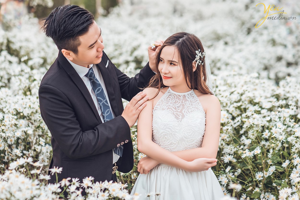 báo giá chụp ảnh cưới ở bãi đá sông hồng là bao nhiêu