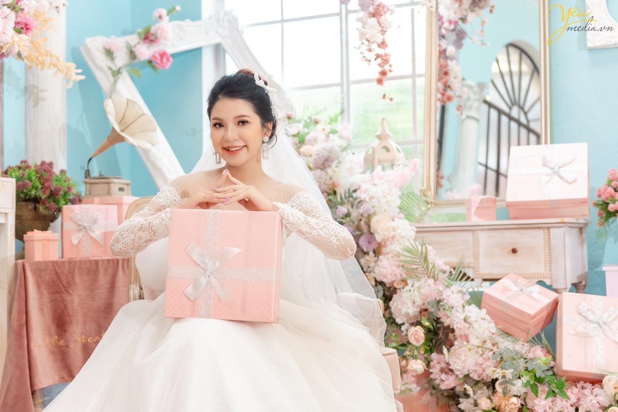Phim trường M's Town hoành tráng hơn 50 concept chụp cưới tại Hà Nội - địa chỉ 411 Tam Trinh ekip yêu media studio ảnh cưới đẹp