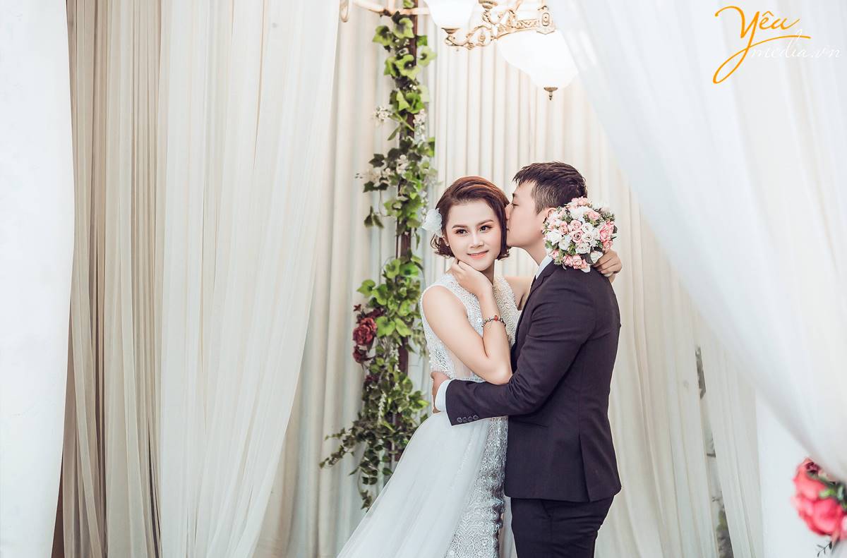 chụp ảnh cưới tại phim trường Rosa