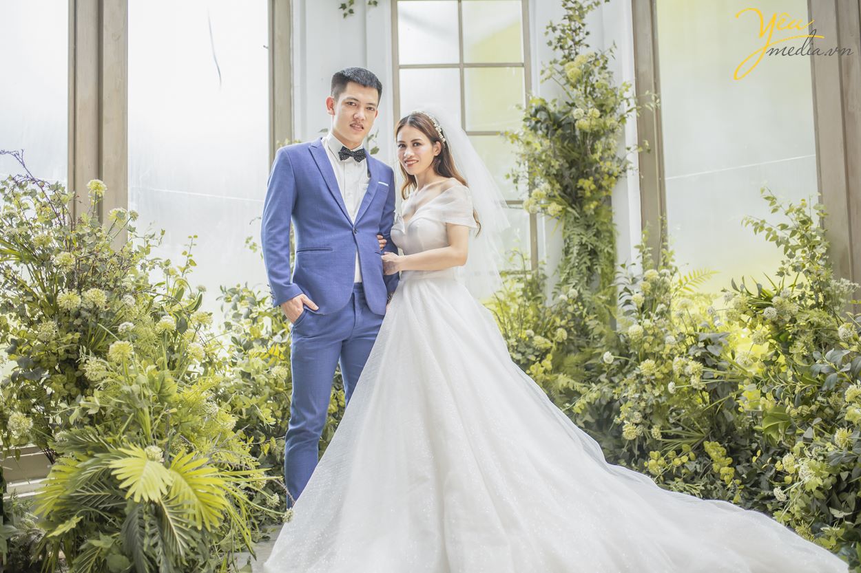 Nếu bạn đang băn khoăn trong việc lựa chọn một Studio chụp hình cưới chuyên nghiệp, đẳng cấp. Thì đừng ngần ngại chọn Yêu Media. Chúng tôi sẽ mang đến cho hai bạn những trải nghiệm về dịch vụ cưới hoàn hảo. Yêu Media sẽ là một phần giúp ngày cưới của hai bạn được trọn vẹn và ý nghĩa.