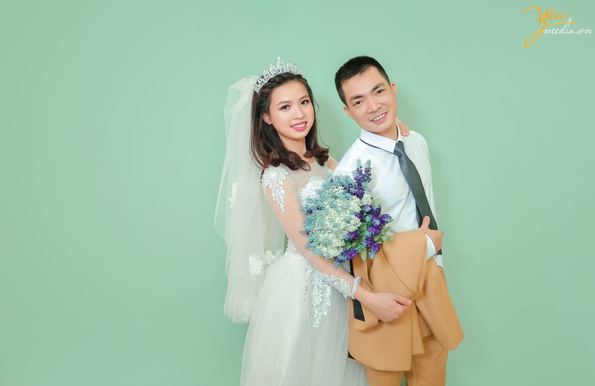 chụp ảnh cưới tại phim trường Smiley Ville