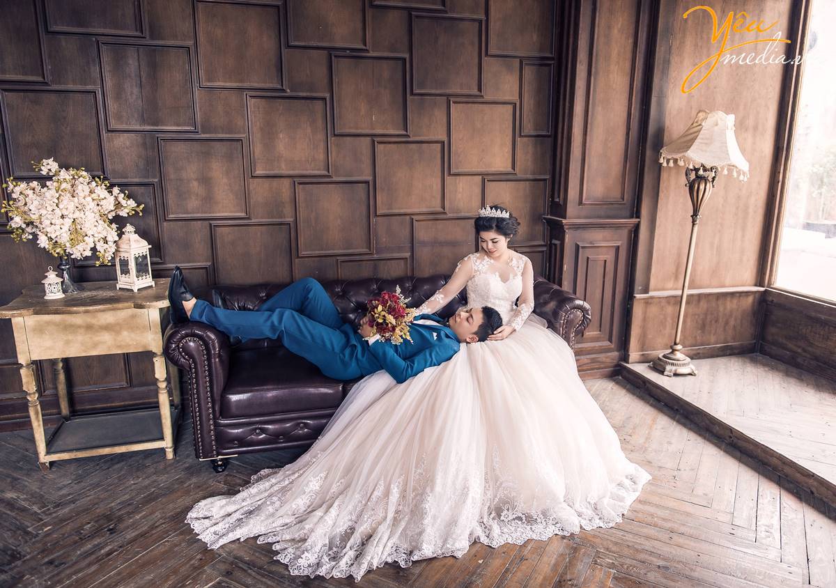 chụp ảnh cưới tại phim trường Smiley Ville