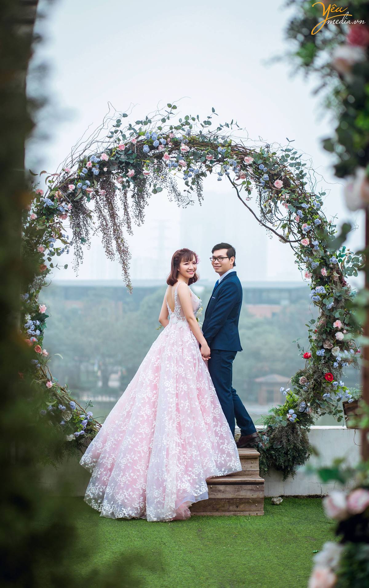 chụp ảnh cưới tại Santorini Park