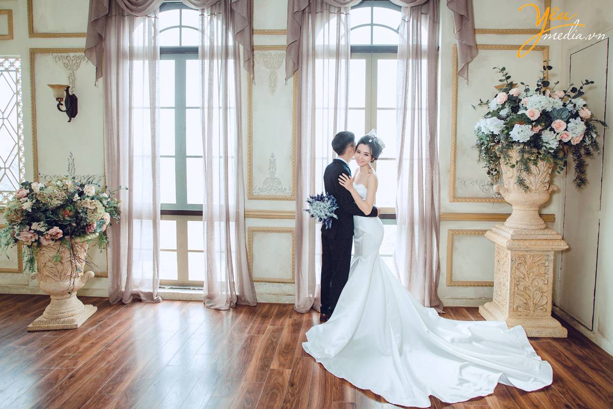 chụp ảnh cưới tại phim trường Santorini Park