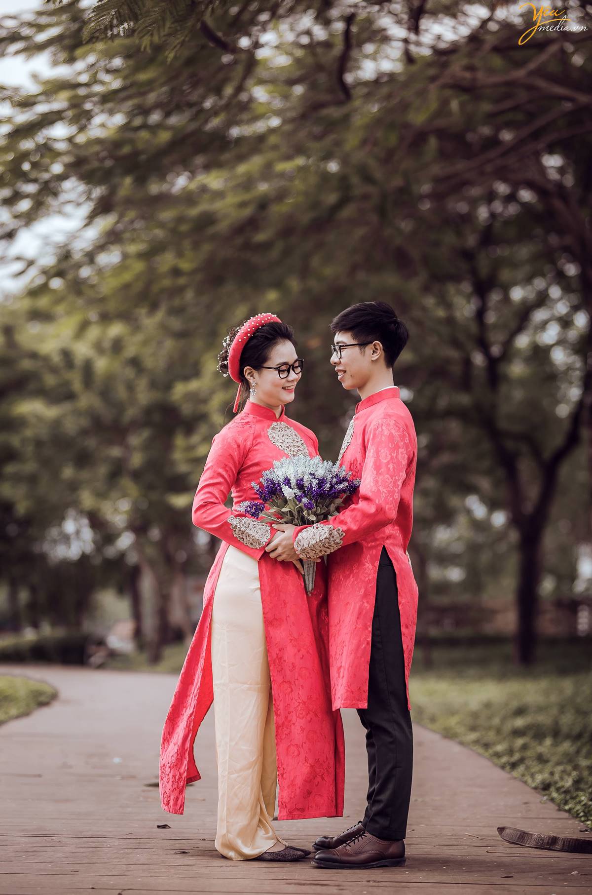 chụp ảnh cưới tại Santorini Park