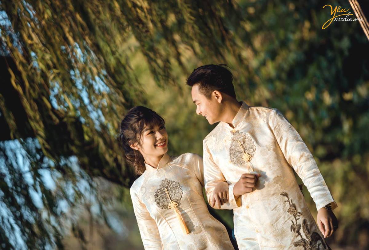 chụp ảnh cưới tại Bờ Hồ