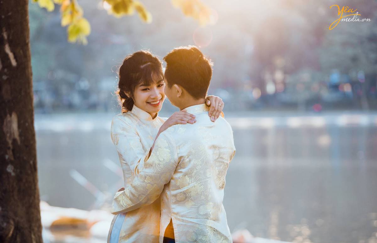 chụp ảnh cưới tại Bờ Hồ
