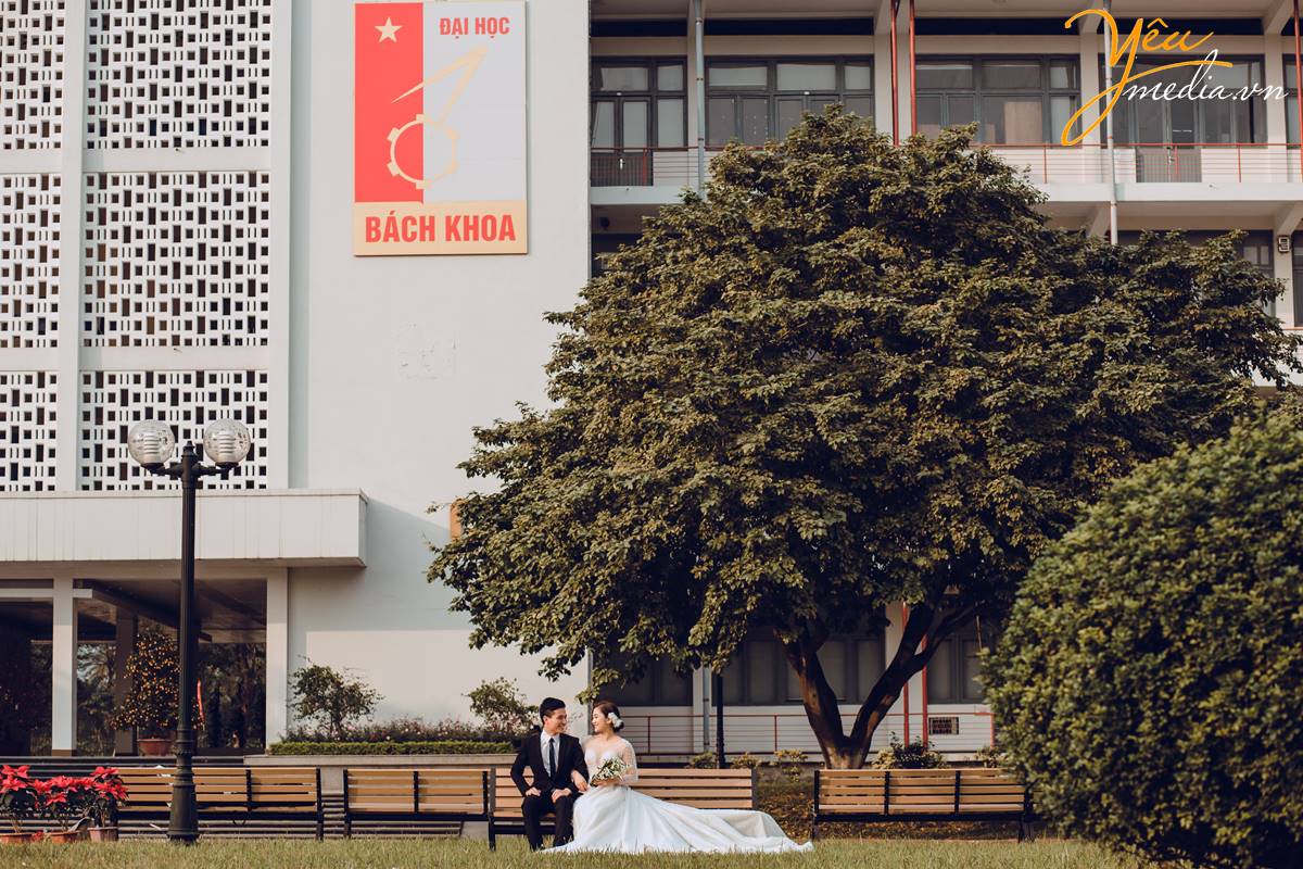 chụp ảnh cưới tại Đại học Bách Khoa