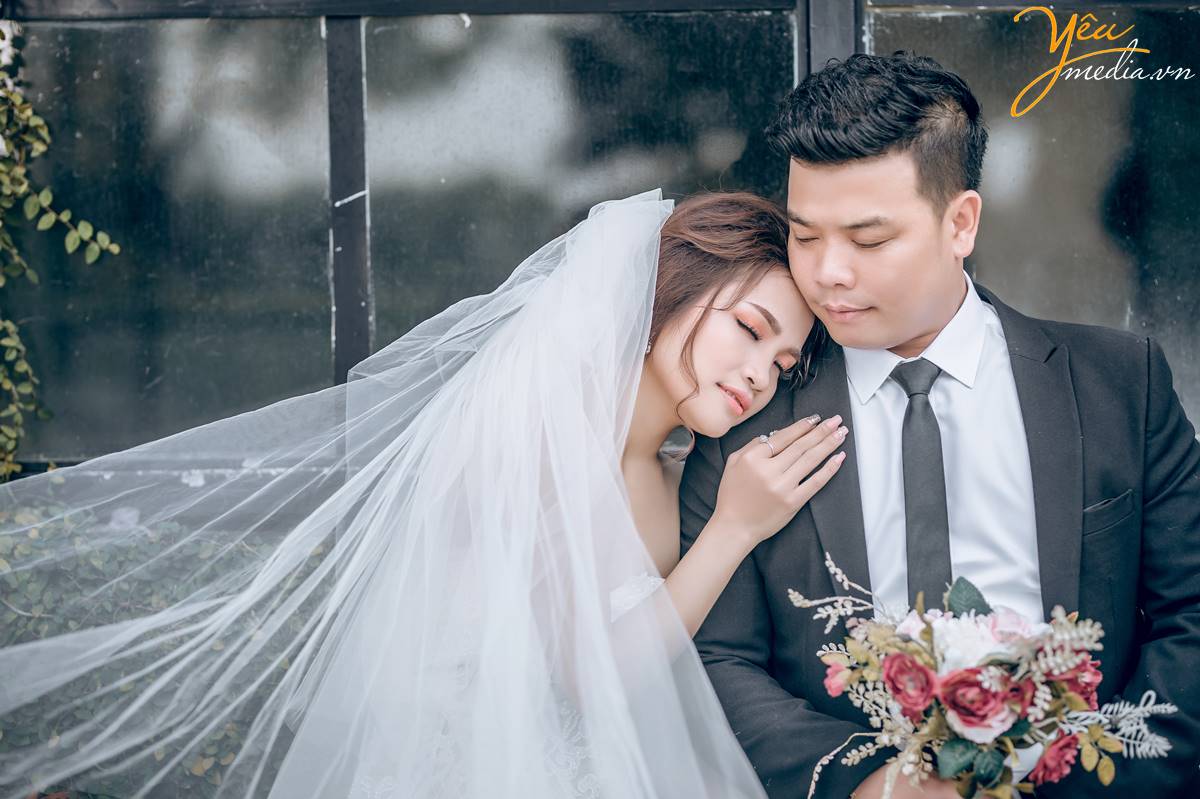 Album ảnh cưới đẹp chụp tại Smiley Ville và Santorini Vibes Cafe