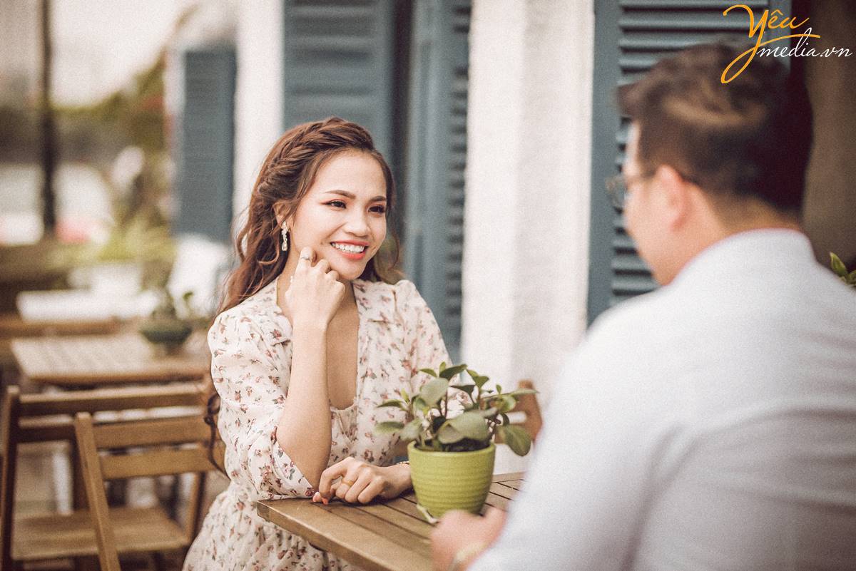 Album ảnh cưới đẹp chụp tại Smiley Ville và Santorini Vibes Cafe