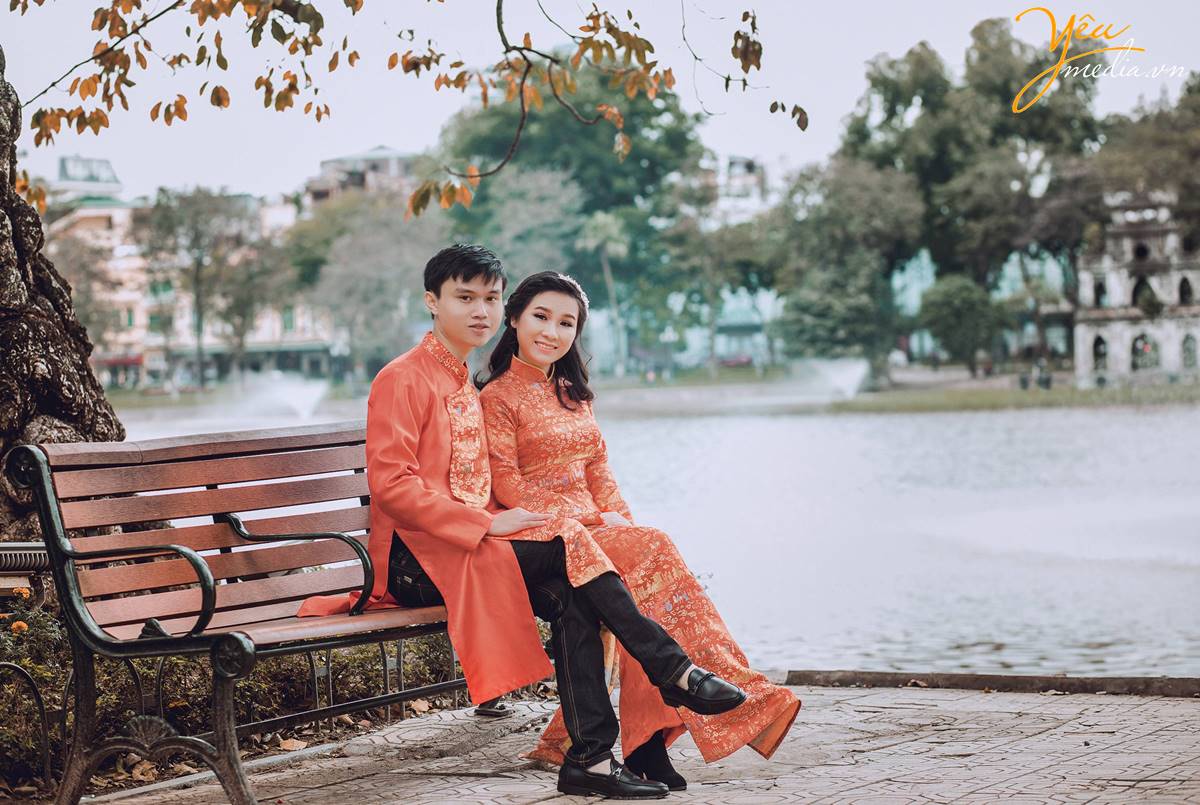 anh cưới chụp tại Bờ Hồ