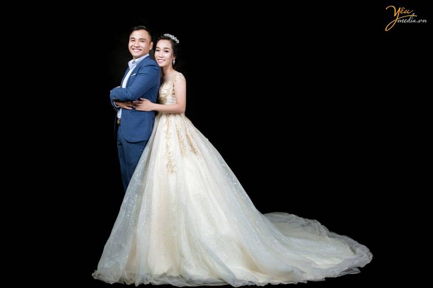 chụp ảnh cưới tại studio