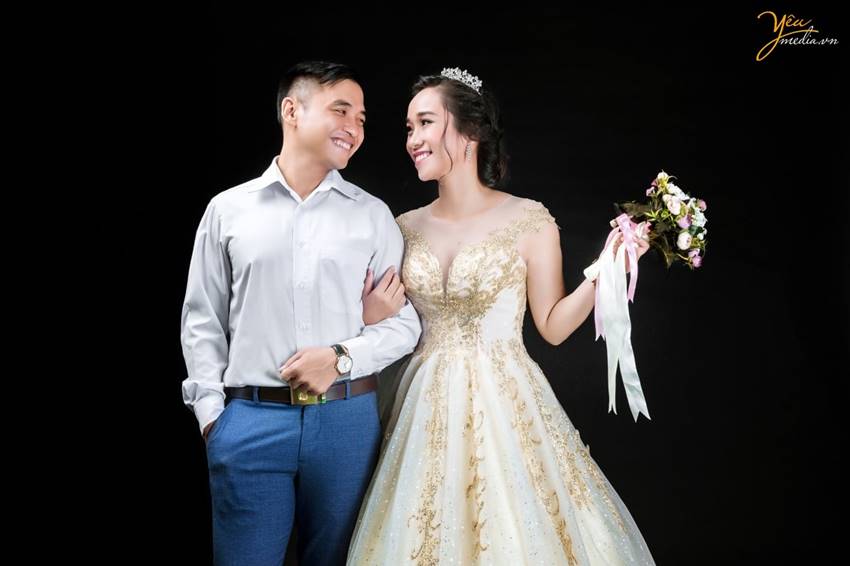 chụp ảnh cưới tại studio