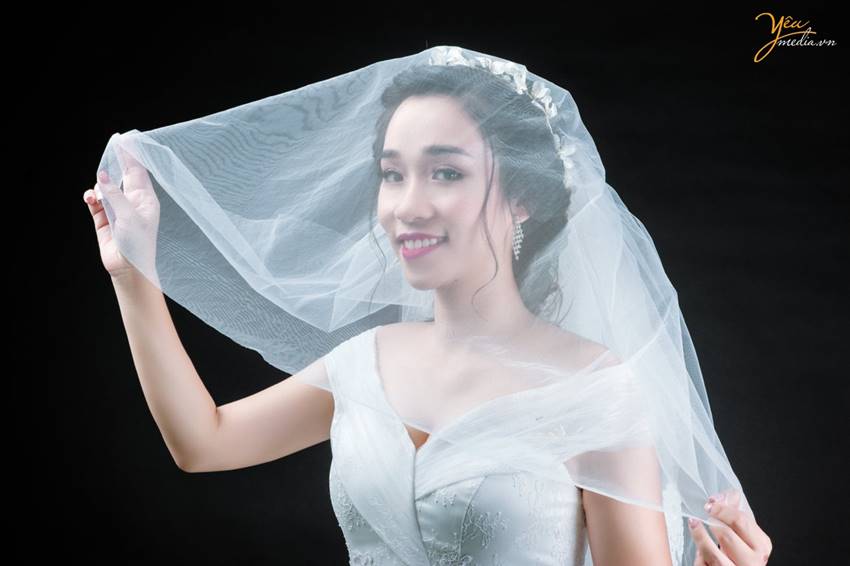 chụp ảnh cưới tại studio