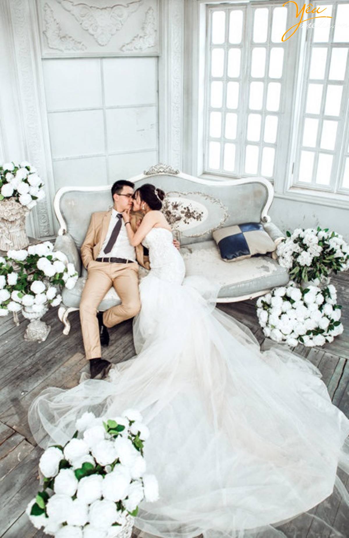 chụp ảnh cưới tại Thảo nguyên hoa Long Biên