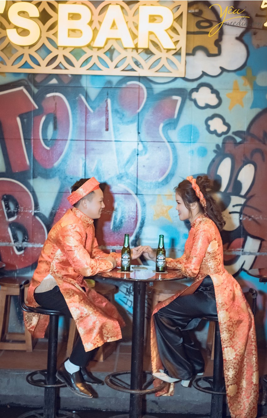 ảnh cưới chụp ở bar mã mây của cặp đôi hà nội