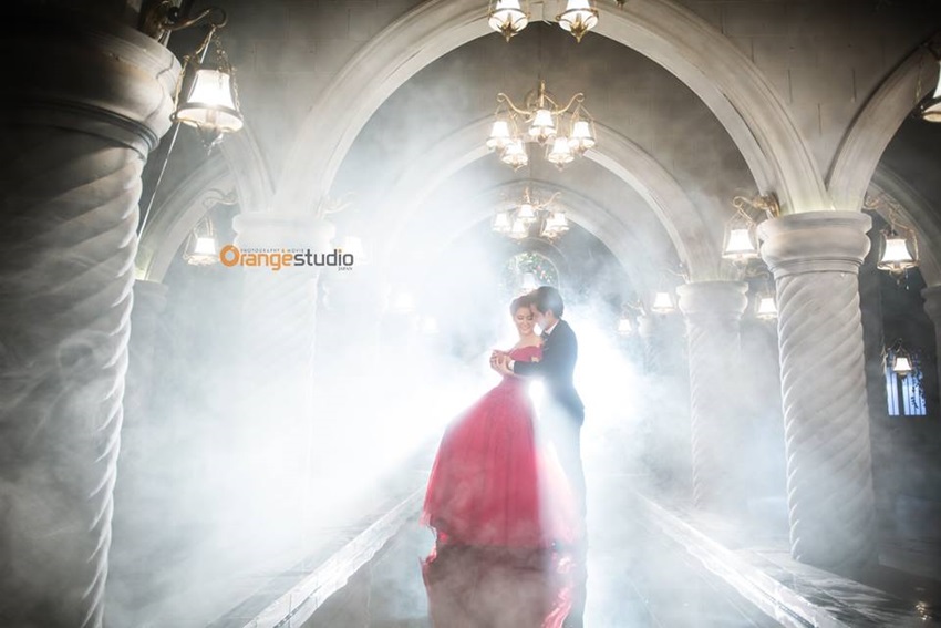 chụp ảnh cưới đẹp ở phim trường orange studio