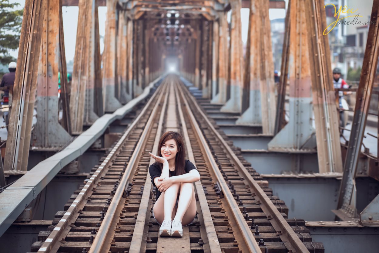 - Đã là bạn thân thì sao có thể thiếu được những bức hình lưu giữ những kỉ niệm vui vẻ cùng nhau. 101 kiểu chụp ảnh couple cực đẹp cùng bạn thân Ảnh đẹp chụp bởi studio yêu media hà nội