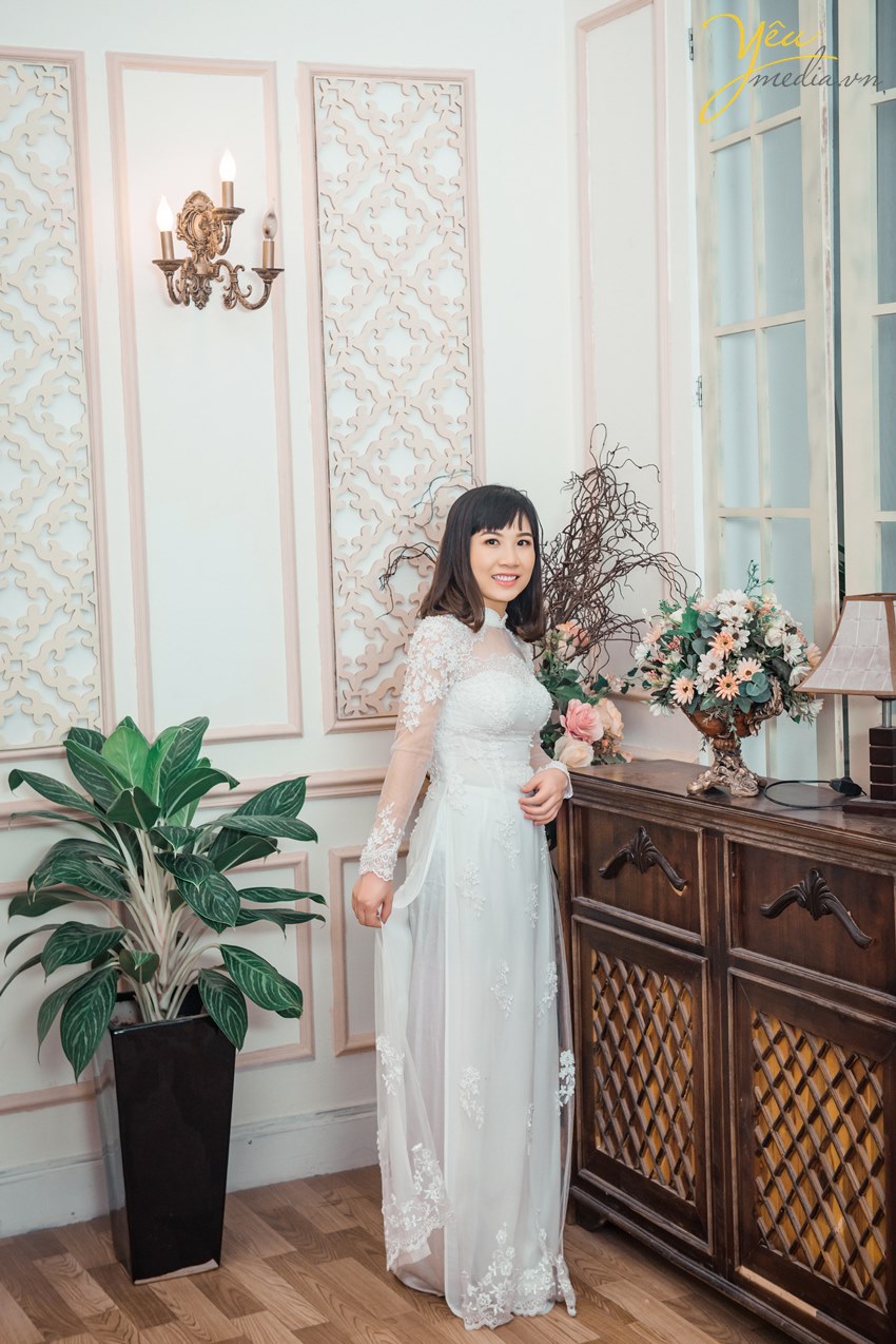 chụp ảnh kỷ niệm ngày cưới của gia đình 4 người