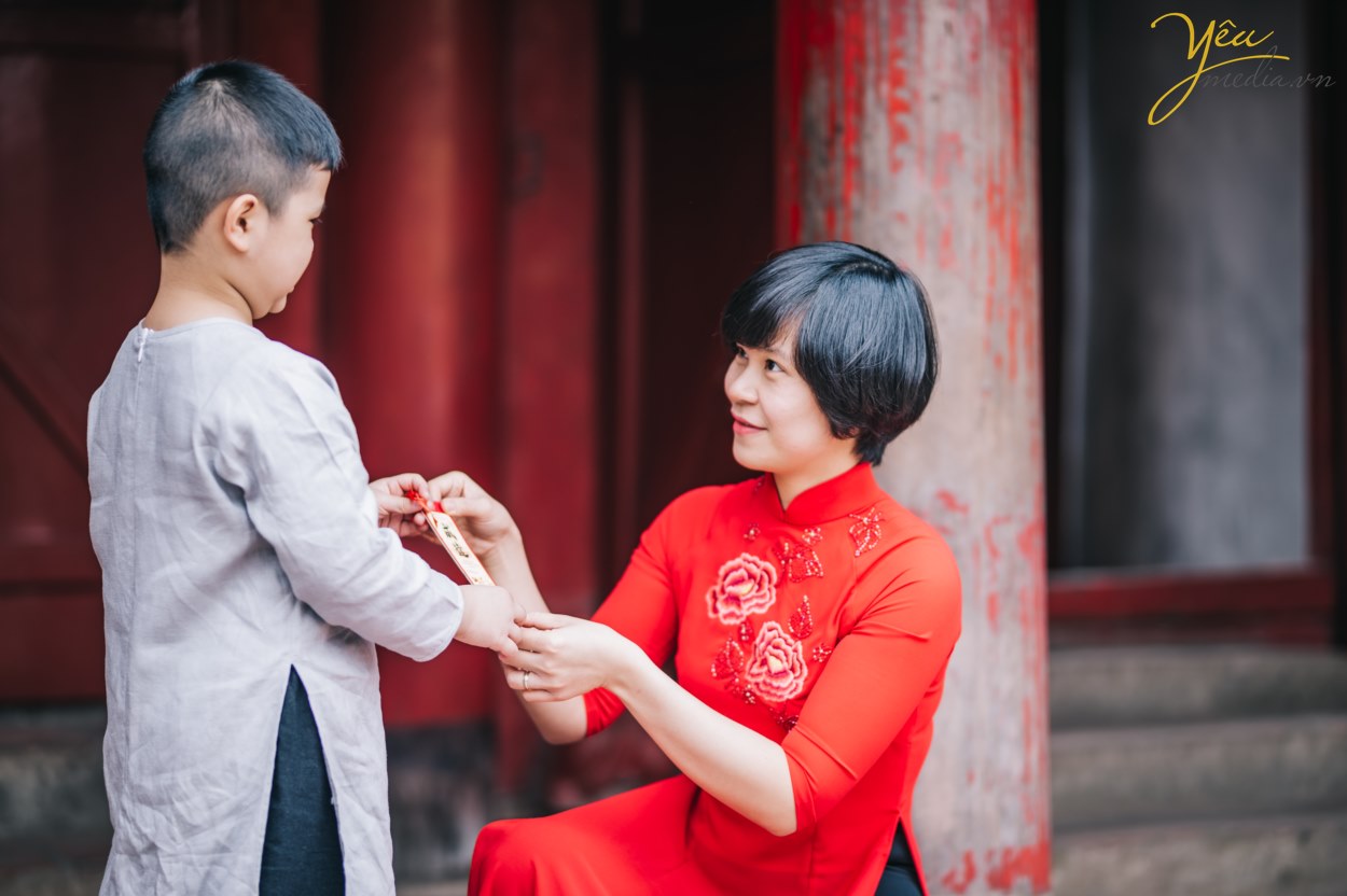 Chụp ảnh gia đình giá rẻ hà nội. chụp ảnh gia đình đẹp giảm 70% Có xe đưa đón khách hàng. Dịch vụ trọn gói giảm 70% Không phát sinh chi phí.