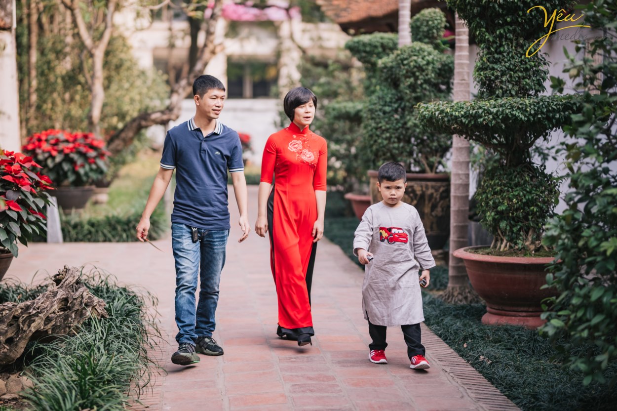Các nhiếp ảnh gia phù hợp sẽ gửi báo giá để bạn lựa chọn. ... Chụp ảnh gia đình với những chuyên gia tại Hà Nội ... Sơn Tây, Ba Đình, Hà Nội, Việt Nam.