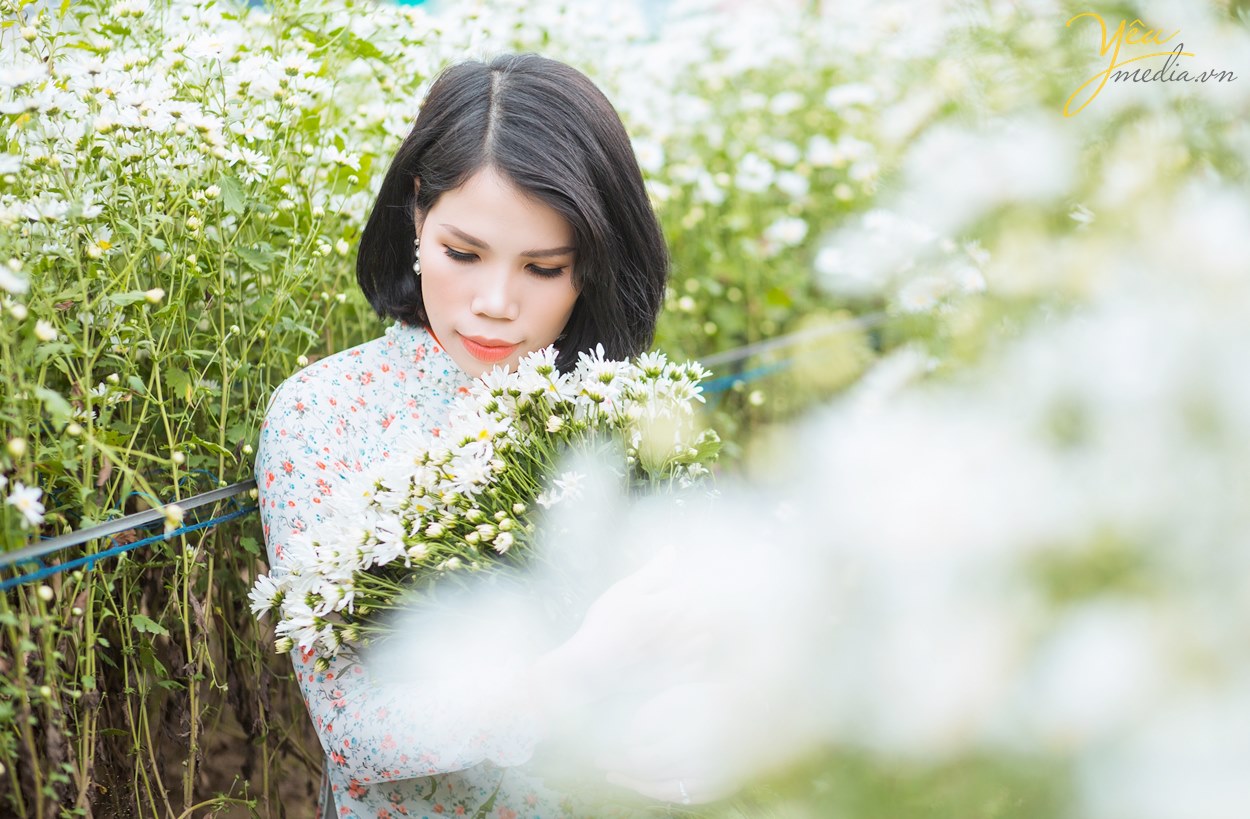 chụp ảnh cùng cúc họa mi đặt lịch ở hà nội